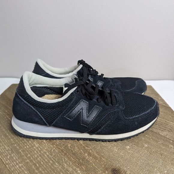 New Balance Women's 420 sneakers, running shoes Navy blue Sz6 - Picture 1 of 9